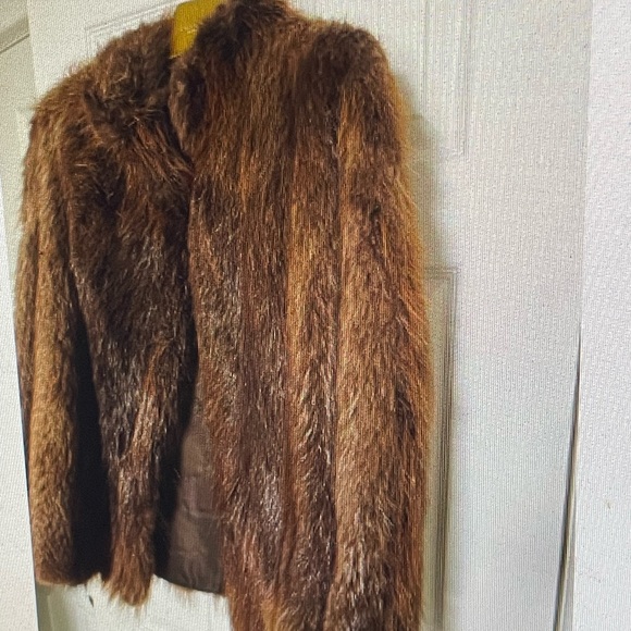 Beautiful Real Fur Coat/jacket - Picture 2 of 9